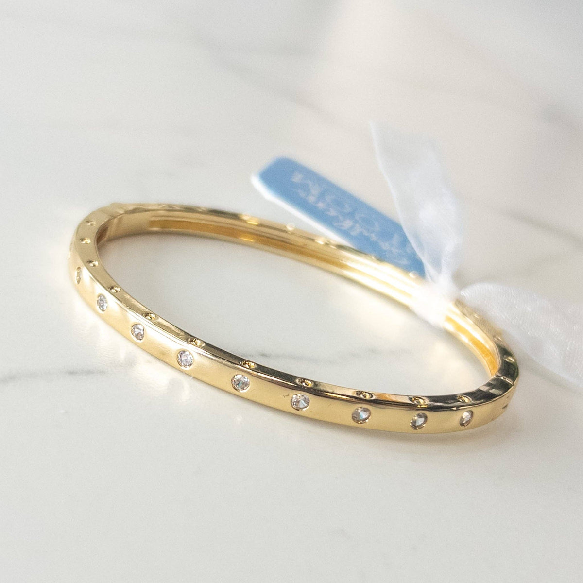 Pavé Point Bangle