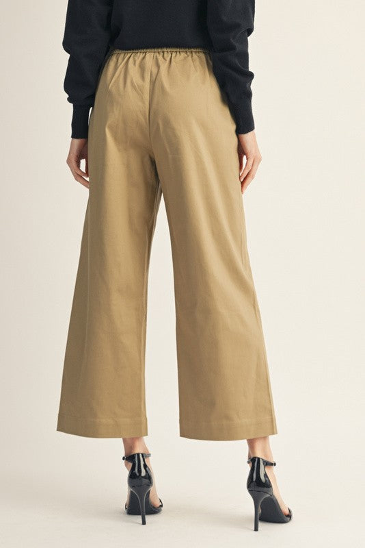 Wide Leg Cropped Slacks