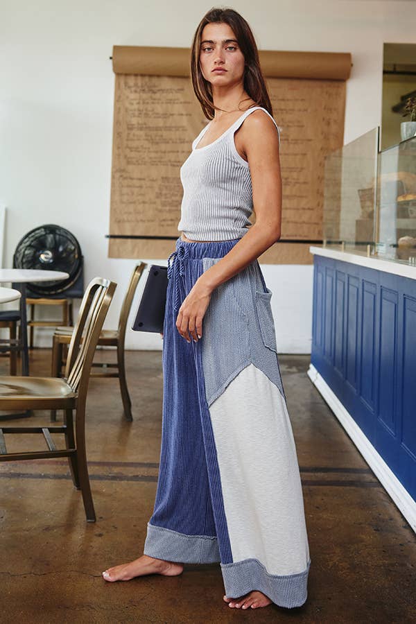 Color-Block Detail Rib Textured Wide Legs Pants