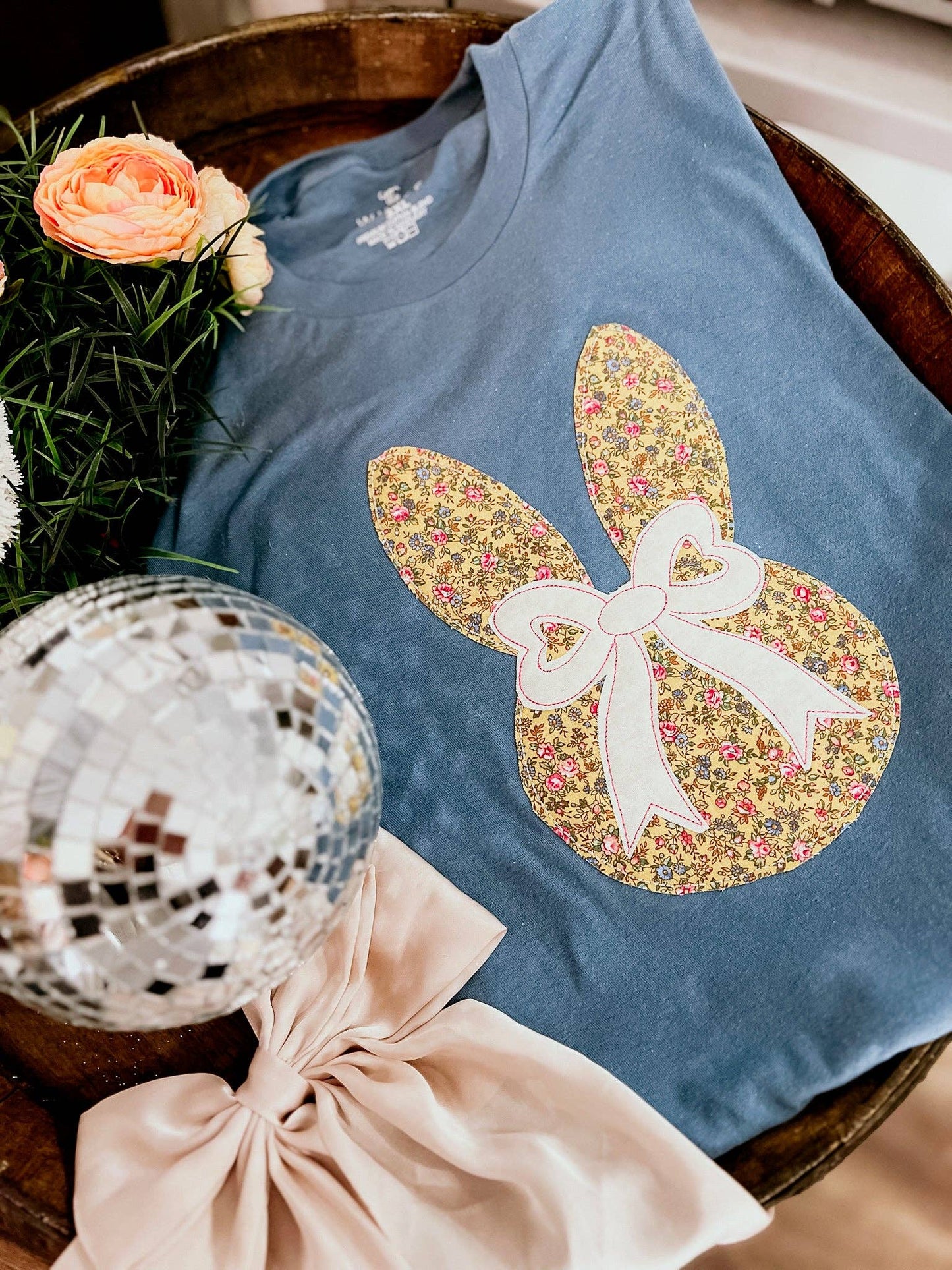 Floral Bunny Head w Bow | Handmade: XL / Tee Shirt