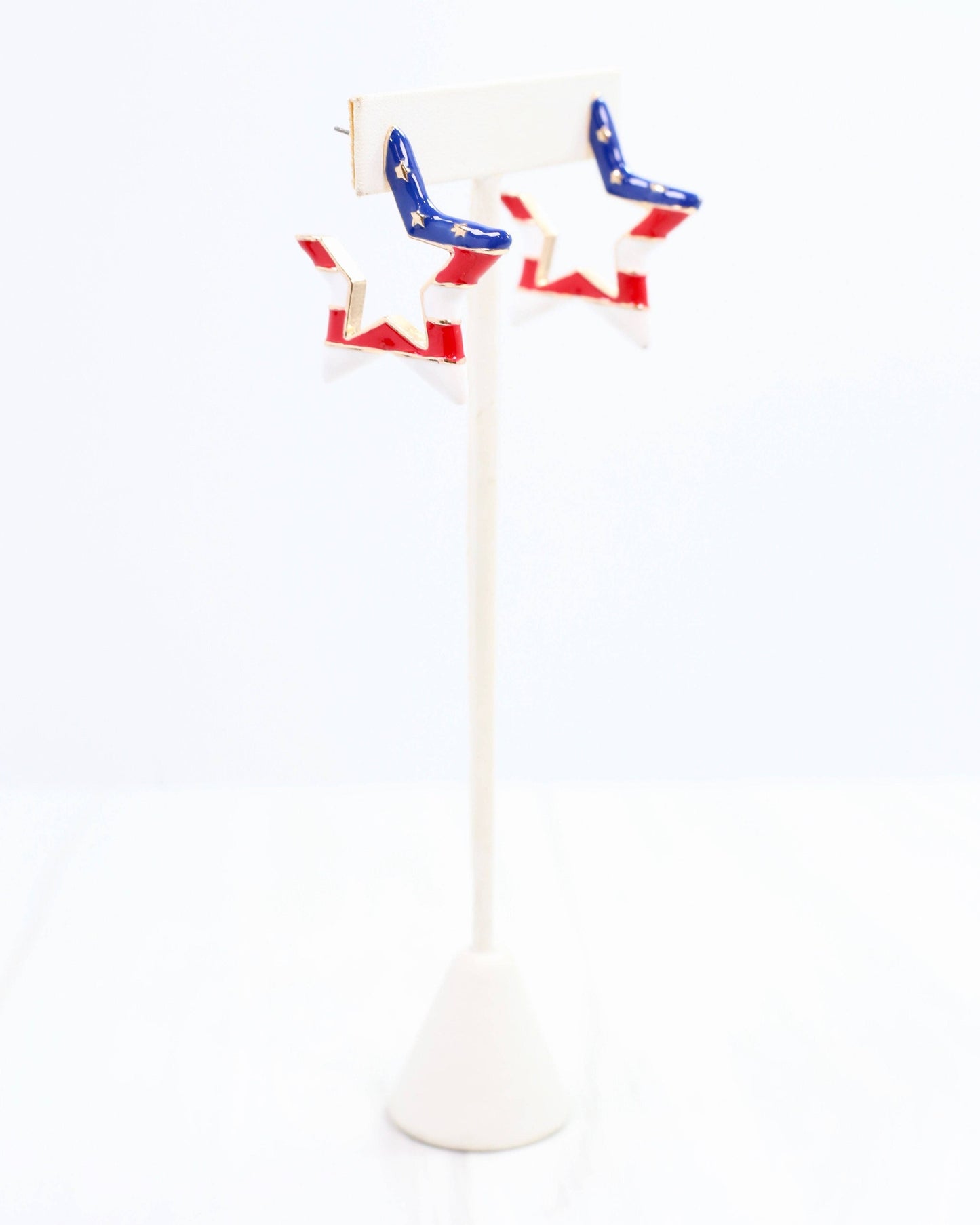 Let's Celebrate Star Earring Gold