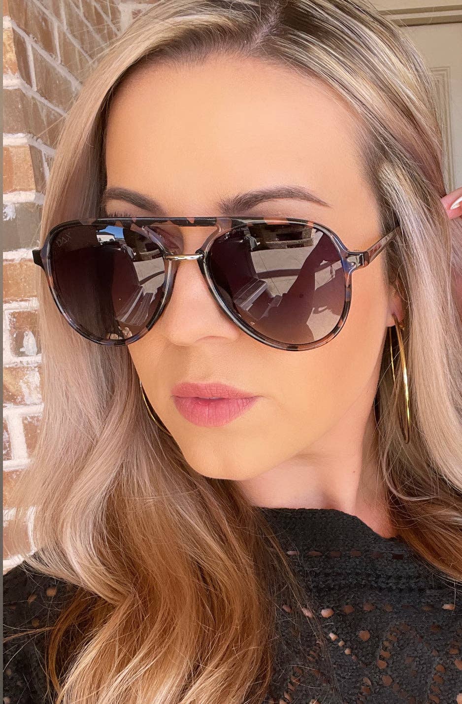 Earhart Sunglasses: Grey