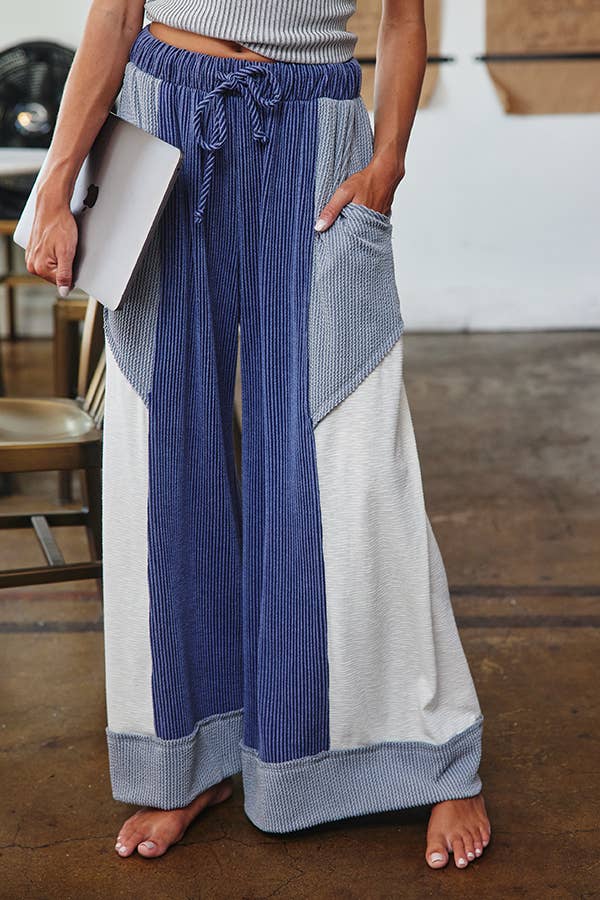 Color-Block Detail Rib Textured Wide Legs Pants