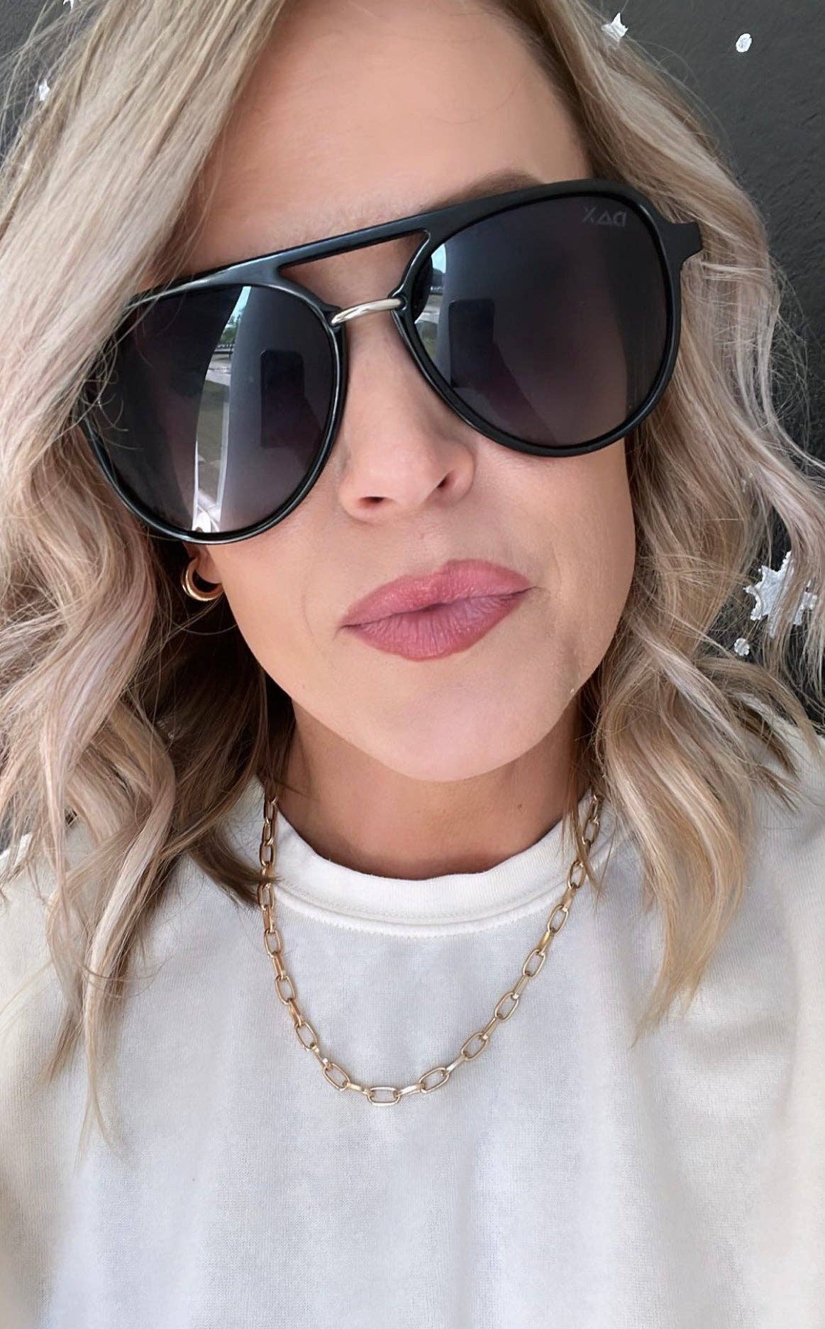 Earhart Sunglasses: Grey