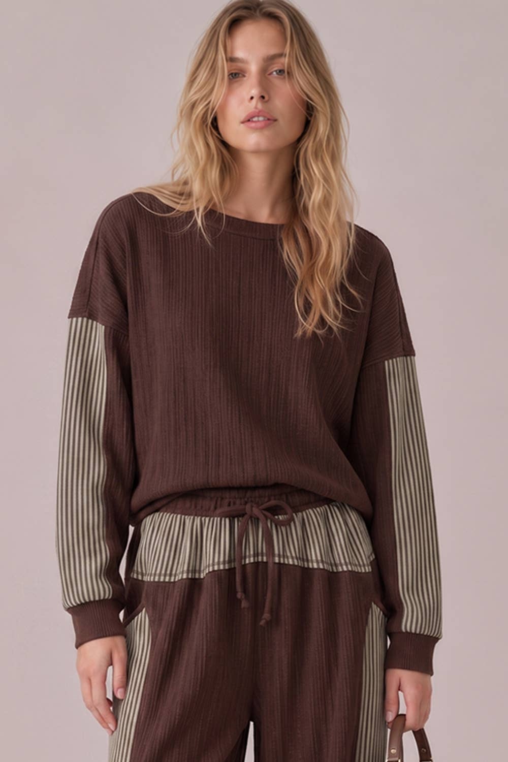 Striped Sleeve Ribbed Knit Top: CHARCOAL