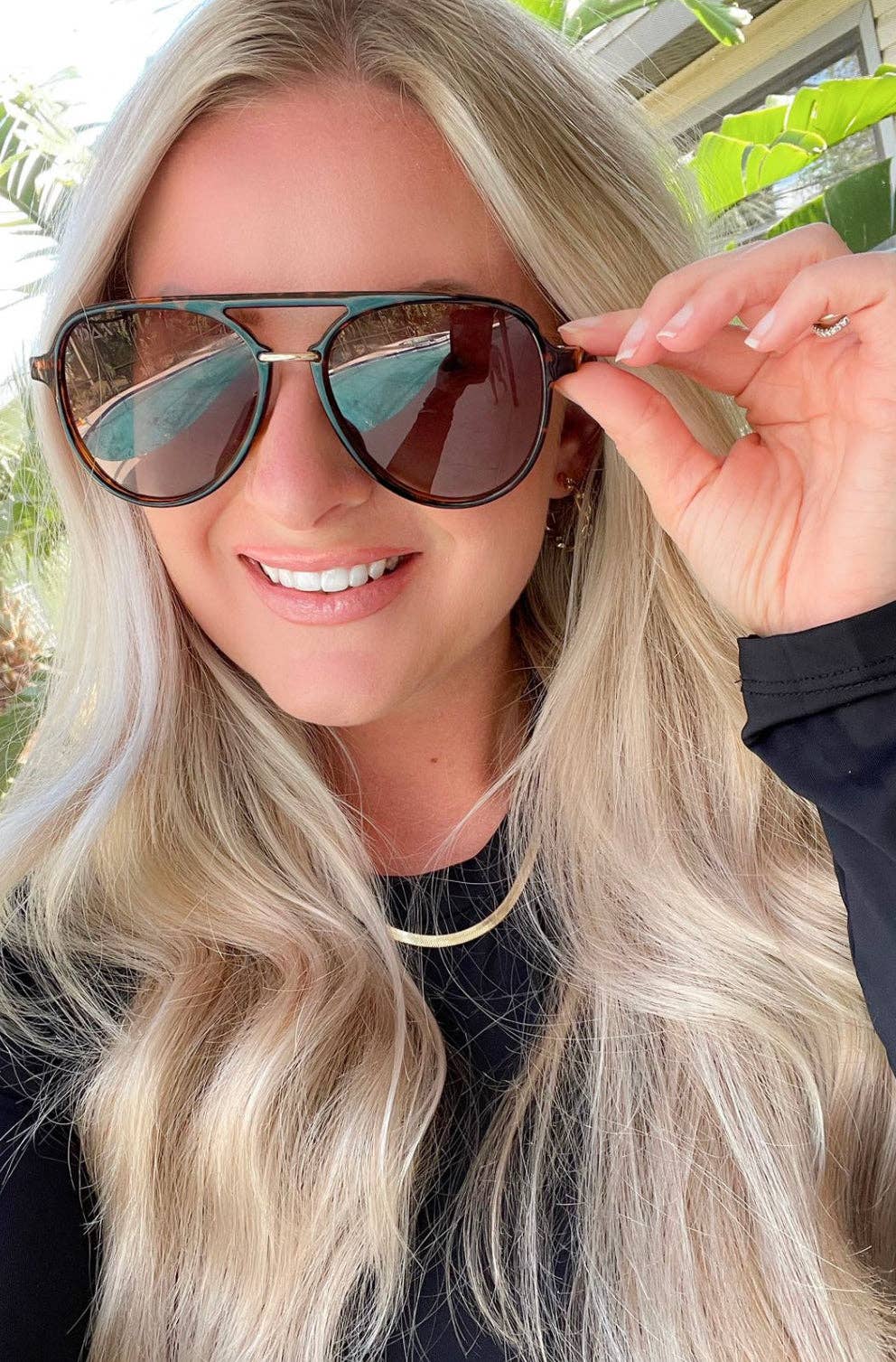 Earhart Sunglasses: Grey