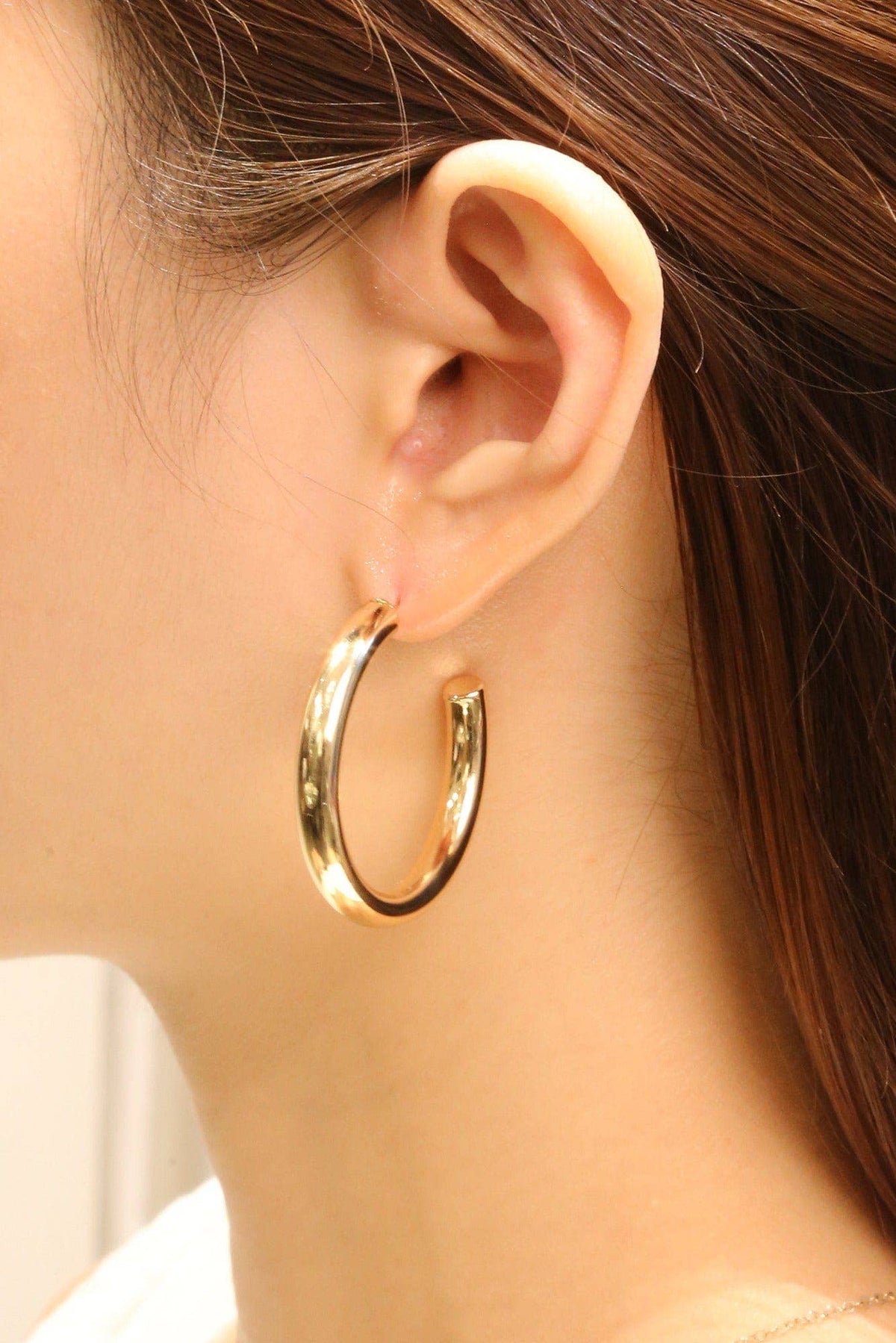 14K Metal Post Hoop Earrings: Gold / Large