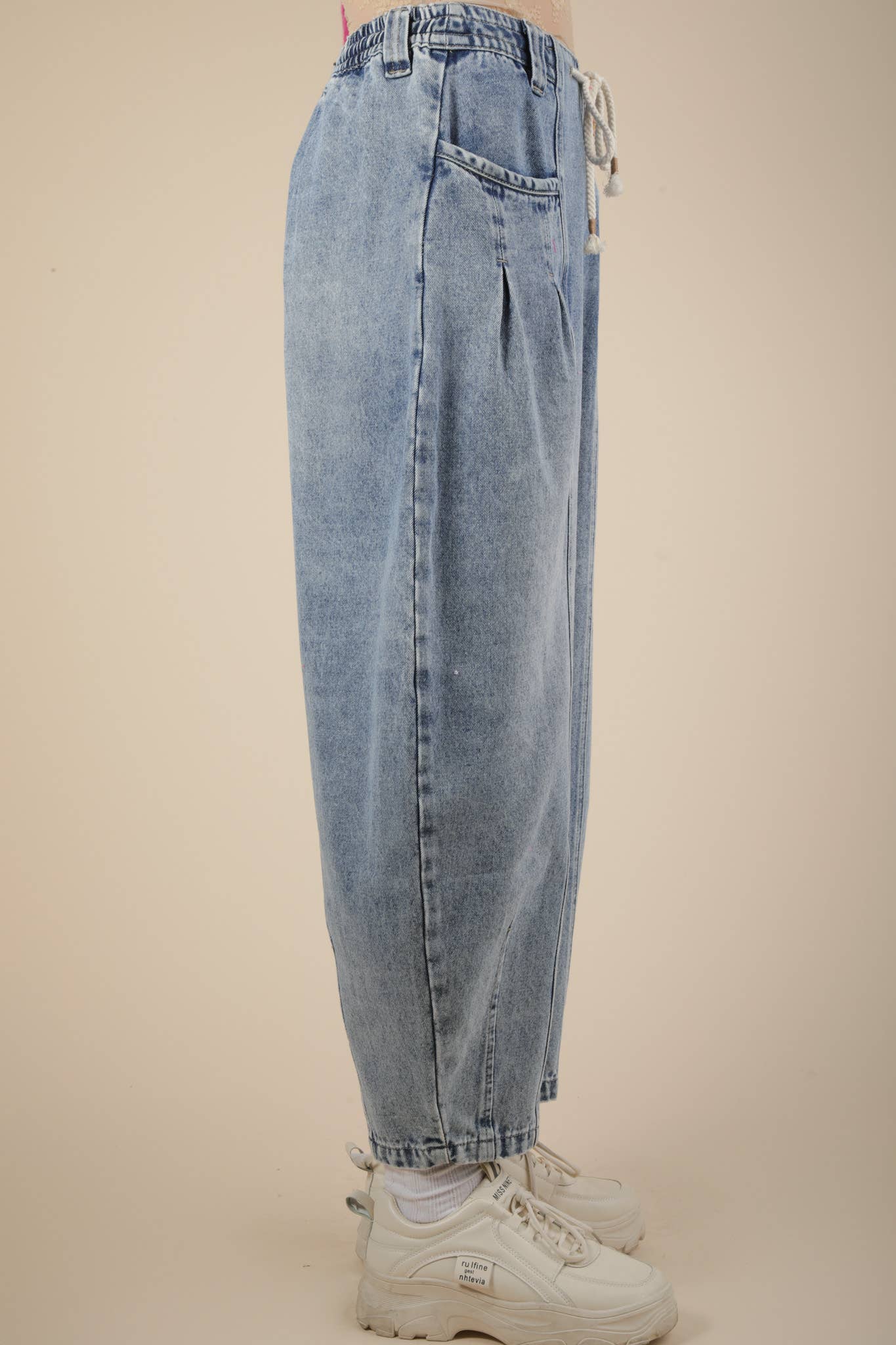Washed Denim Barrel Leg Pants: DENIM