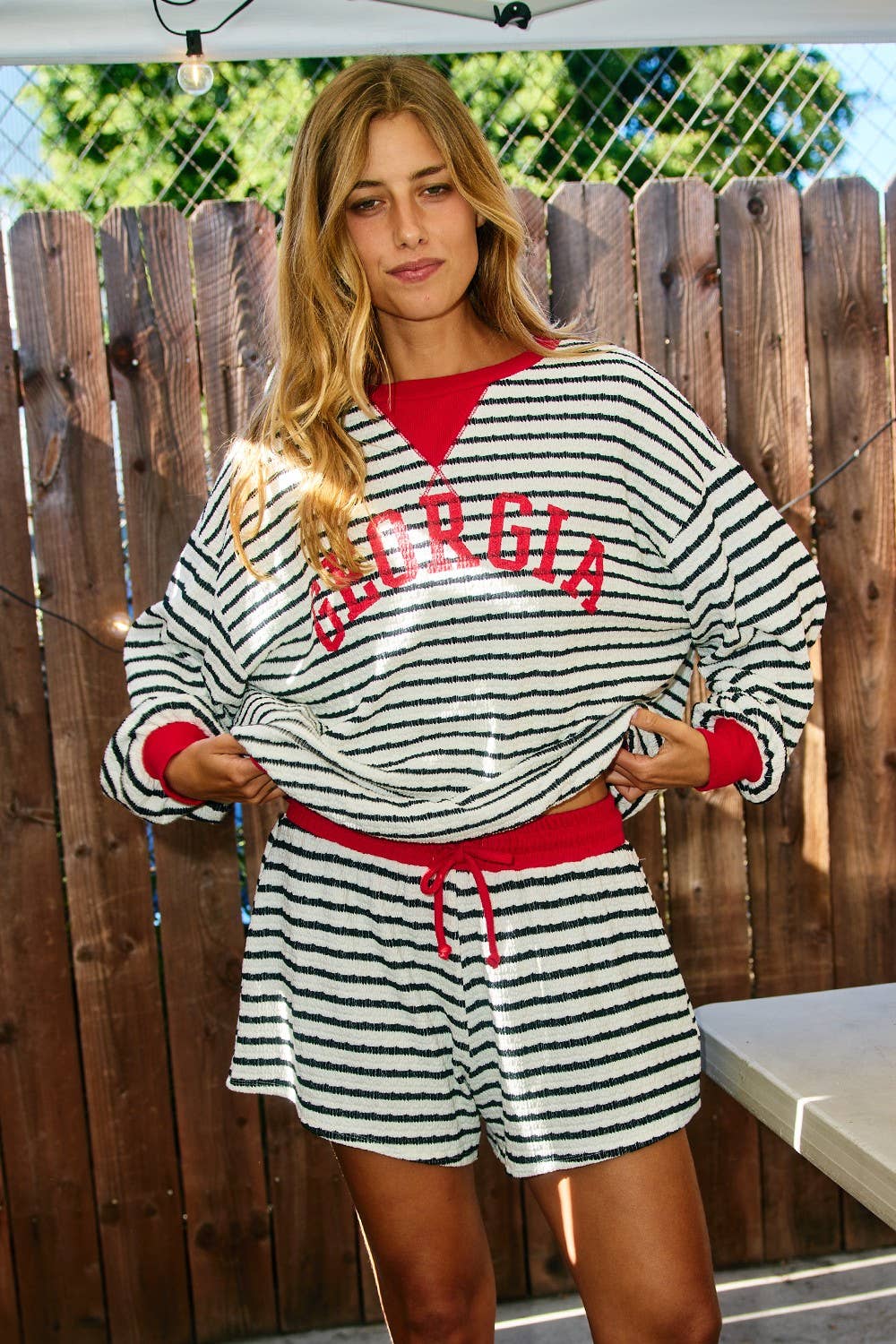 Contrast Waist Stripe Knit Shorts: Black/Red
