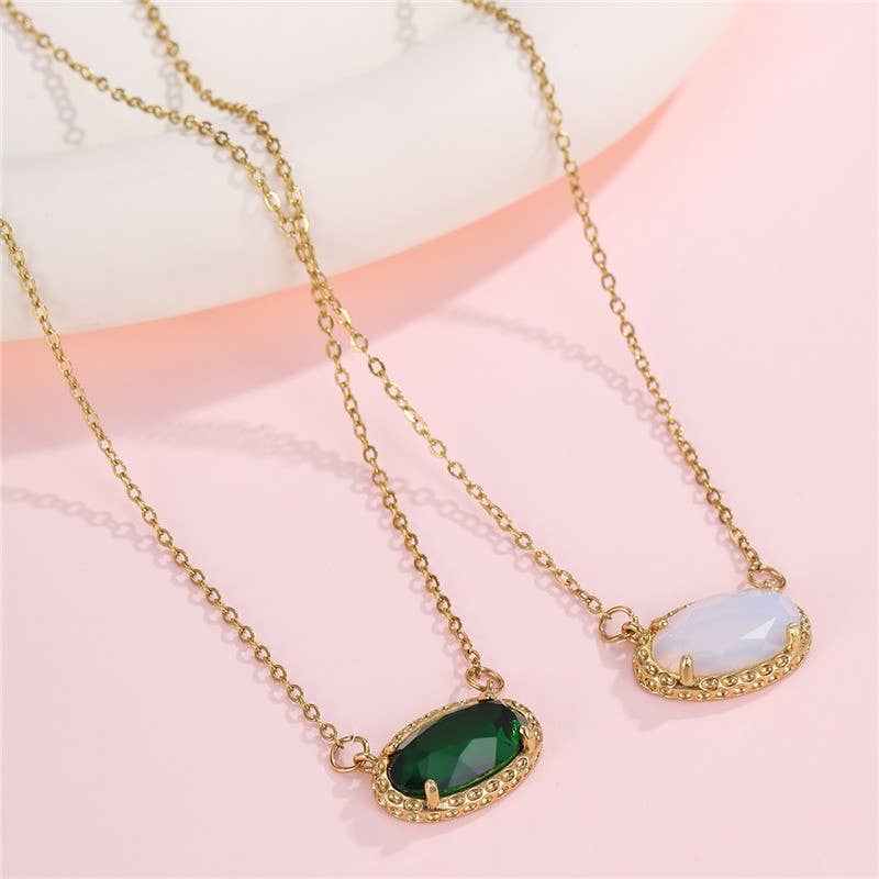 OVAL GEMSTONE CHARM PENDANT NECKLACE | EMERALD