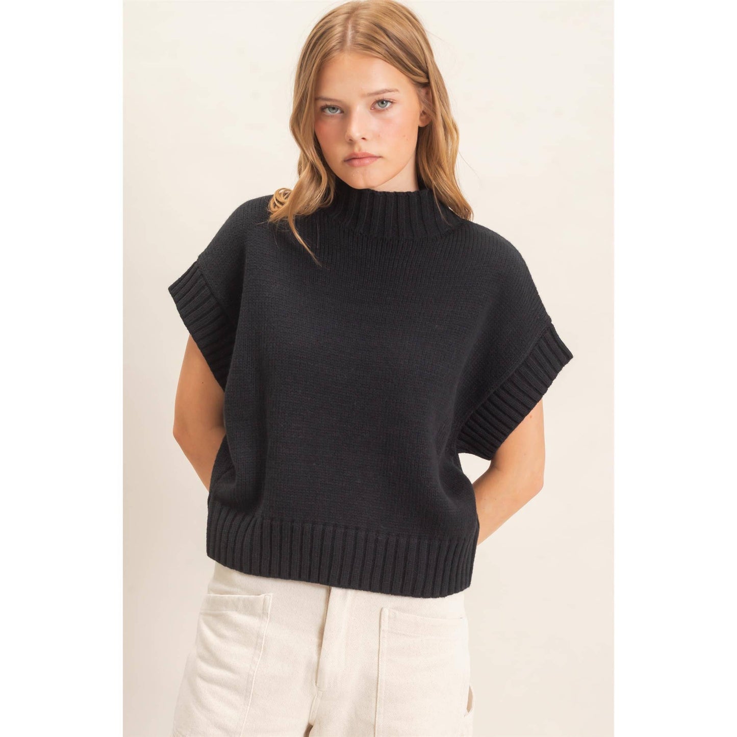Ribbed Mock Neck Sweater Vest: BLACK