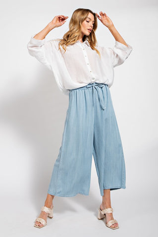Washed Denim Wide Leg Cropped Pants