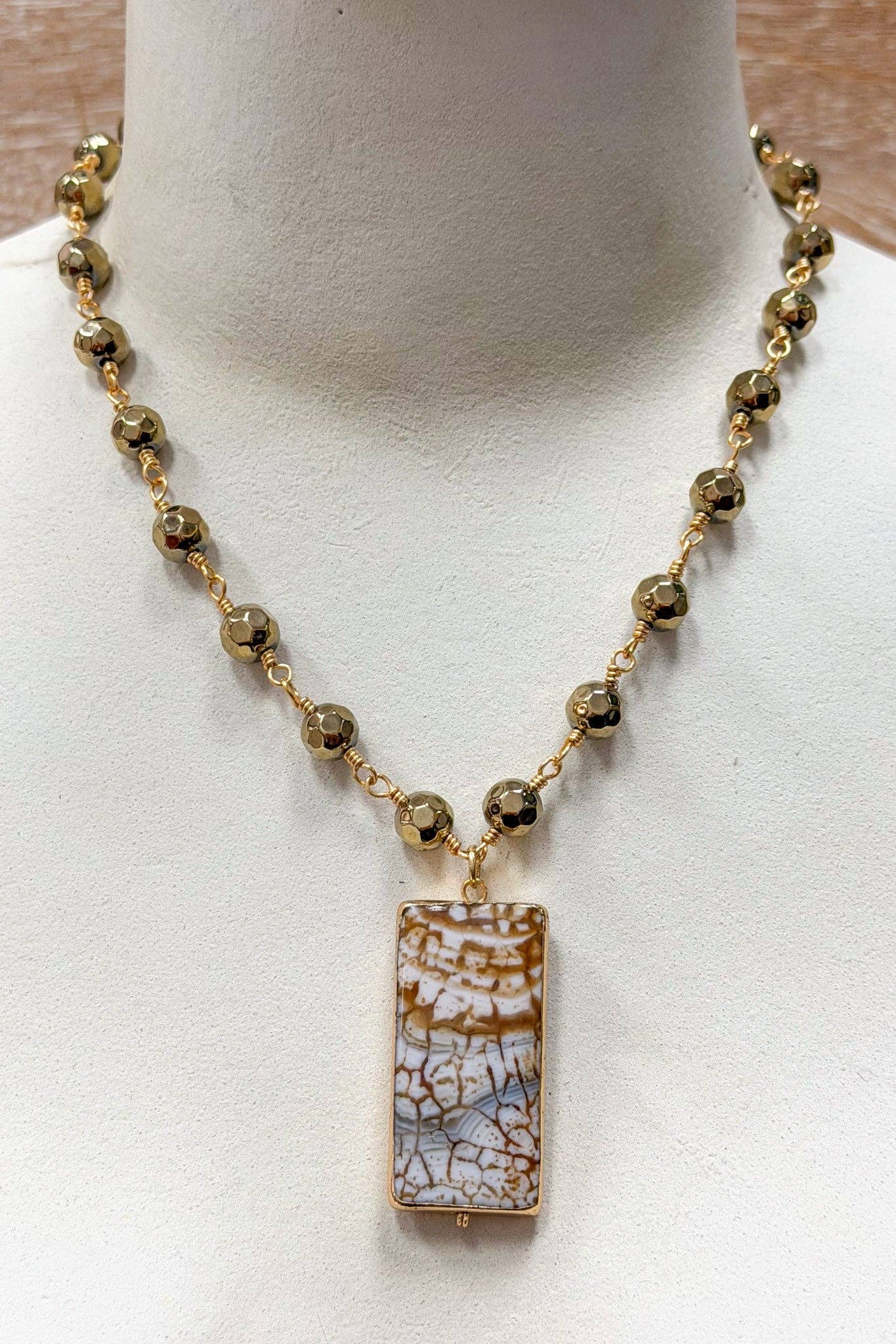 Talus Gold Necklaces: Gold Open Star