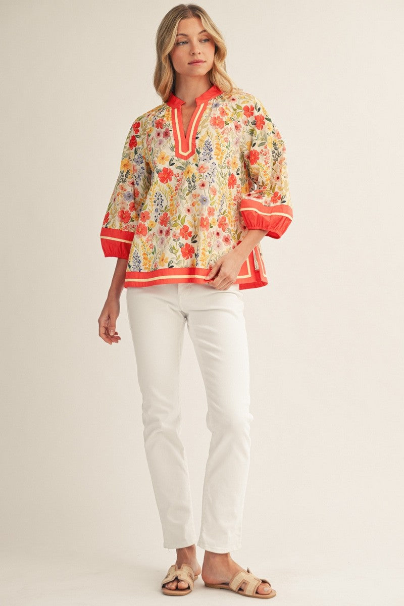 Contrast Accent Side Slit Floral Top