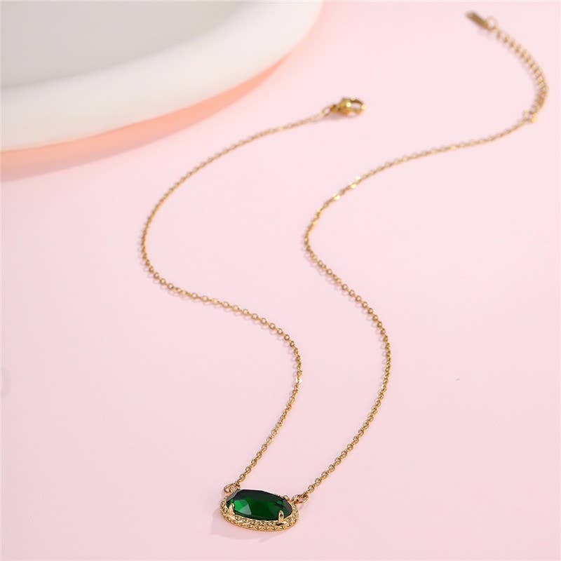 OVAL GEMSTONE CHARM PENDANT NECKLACE | WHITE JADE