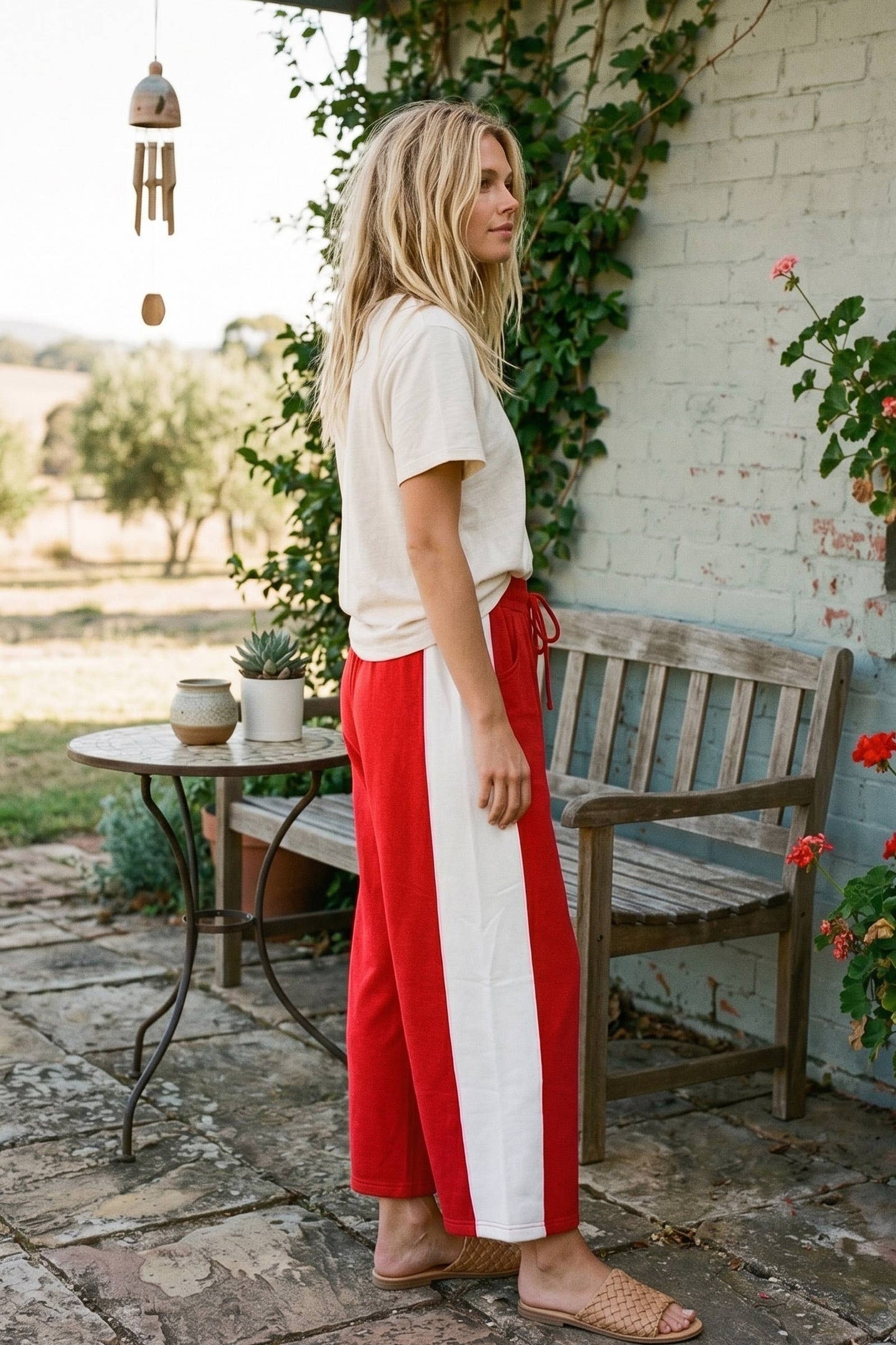 Scuba Side Panel Gameday Relaxed Pants: RED/BLACK