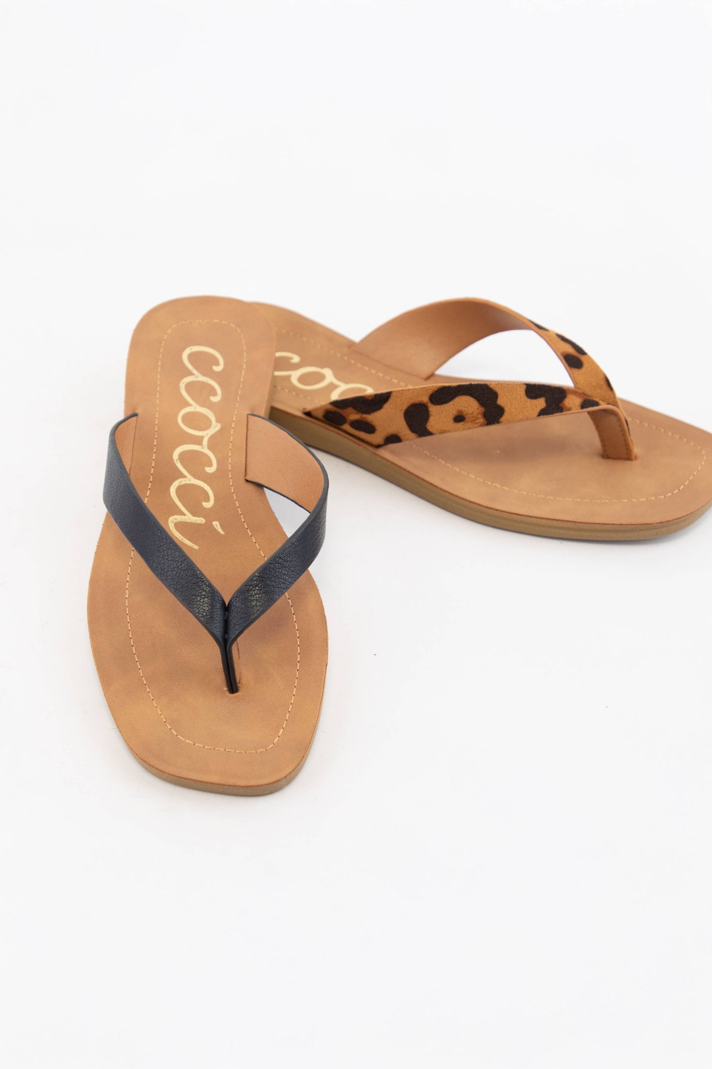 SIA MINIMAL STRAP DESIGN FLIP FLOP THONG SANDALS: CHAMPAGNE