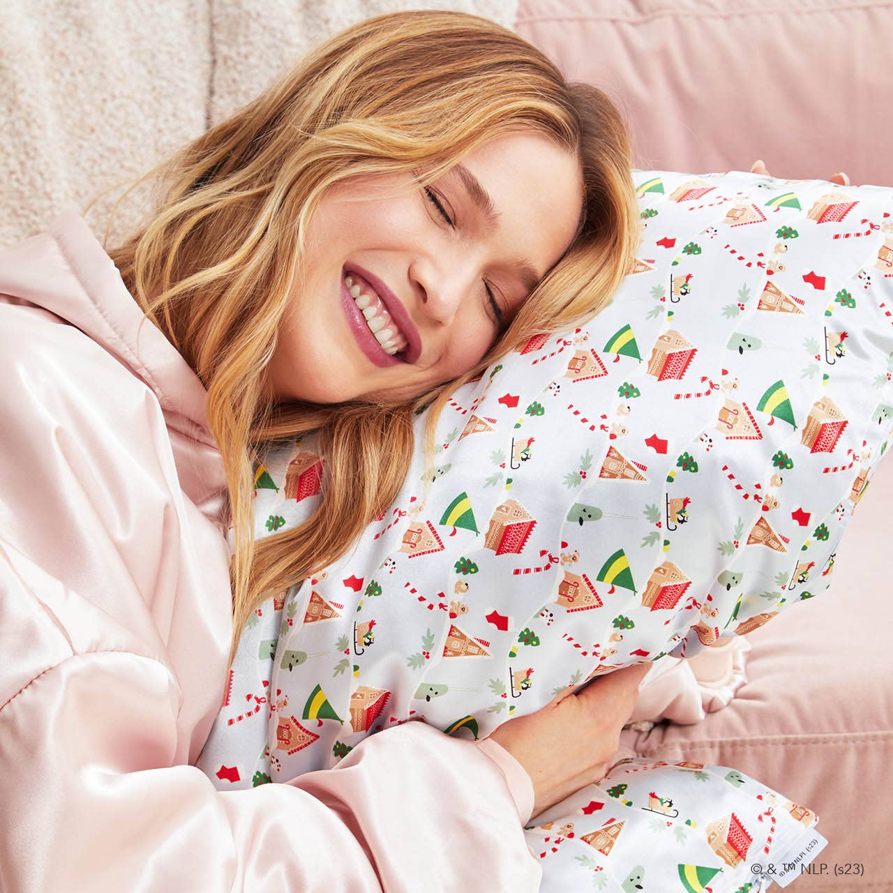 Elf x Kitsch Satin Pillowcase - Periwinkle Christmas