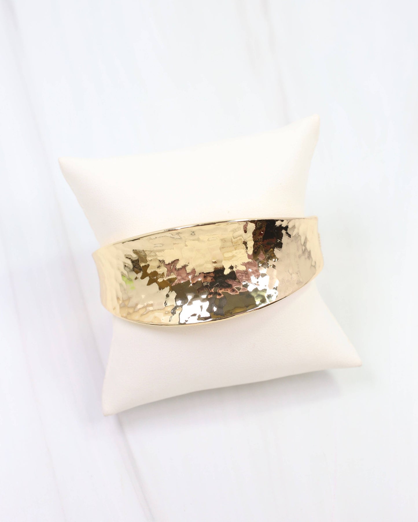 Cooperstown Hammered Hinged Bracelet Gold