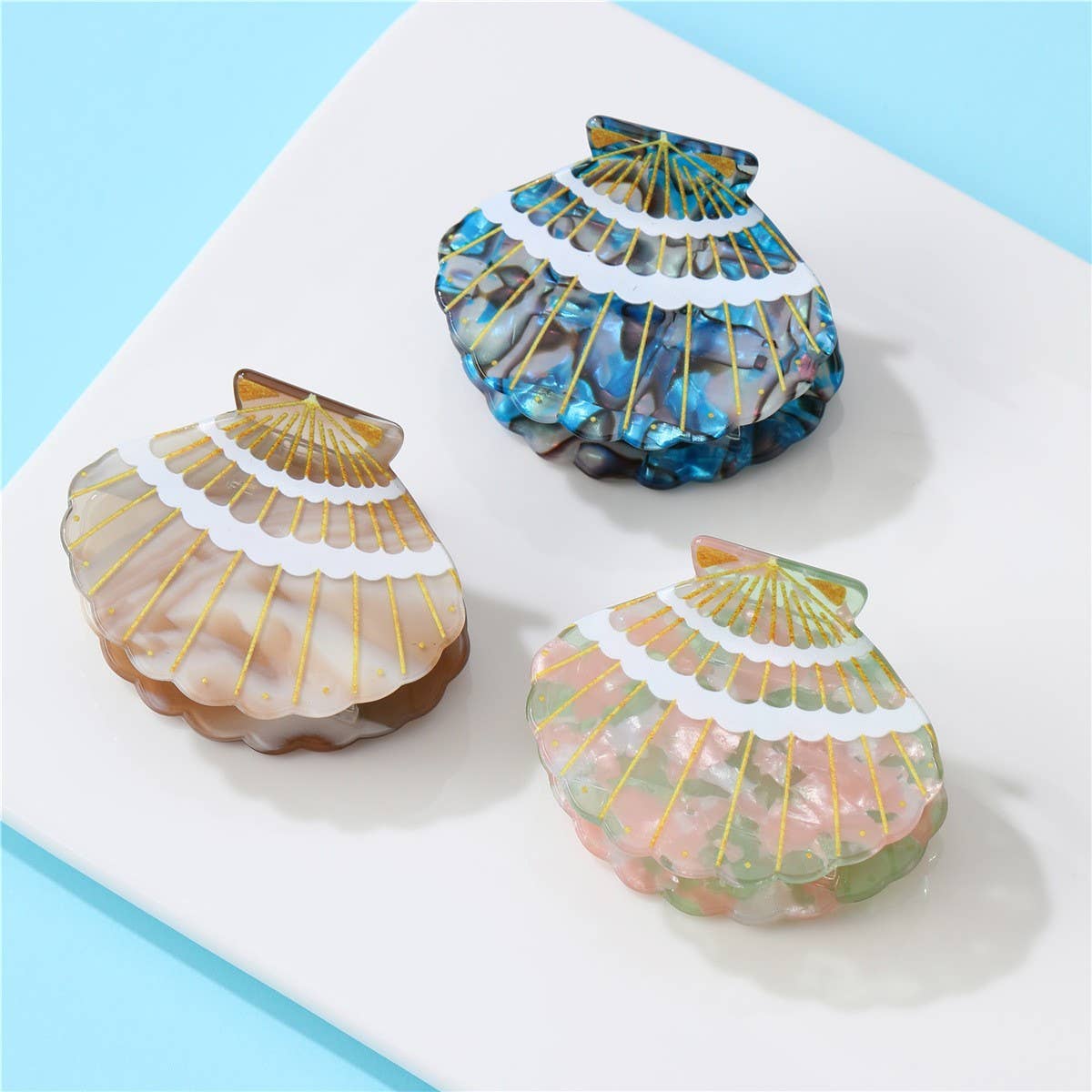 Marbled Seashell Hair Claw Clip: Blue