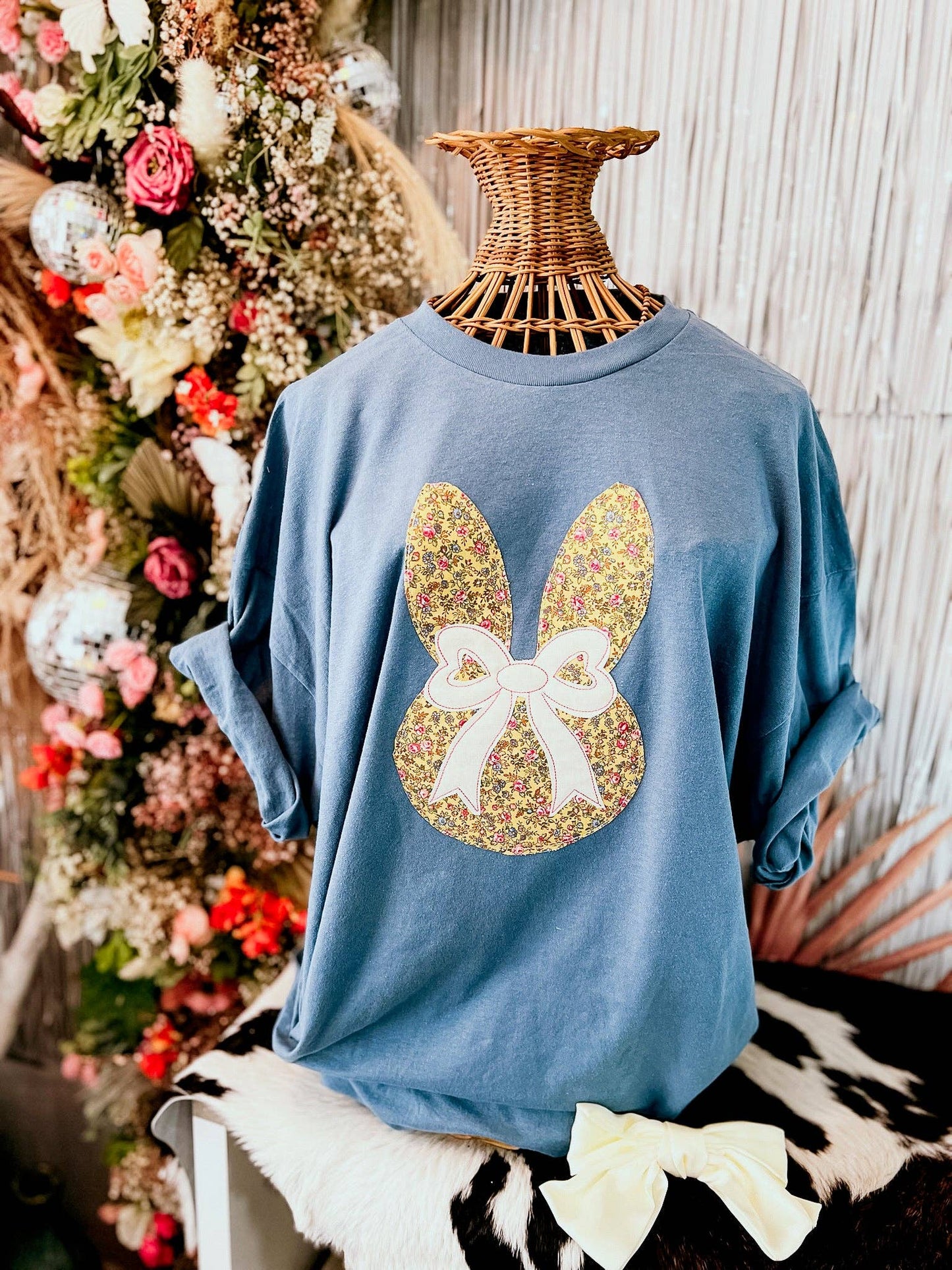 Floral Bunny Head w Bow | Handmade: XL / Tee Shirt