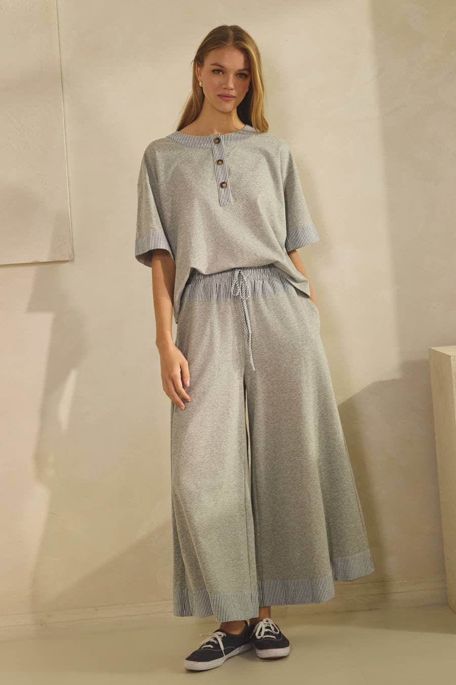 Contrast-trim Henley Top And Pants Set