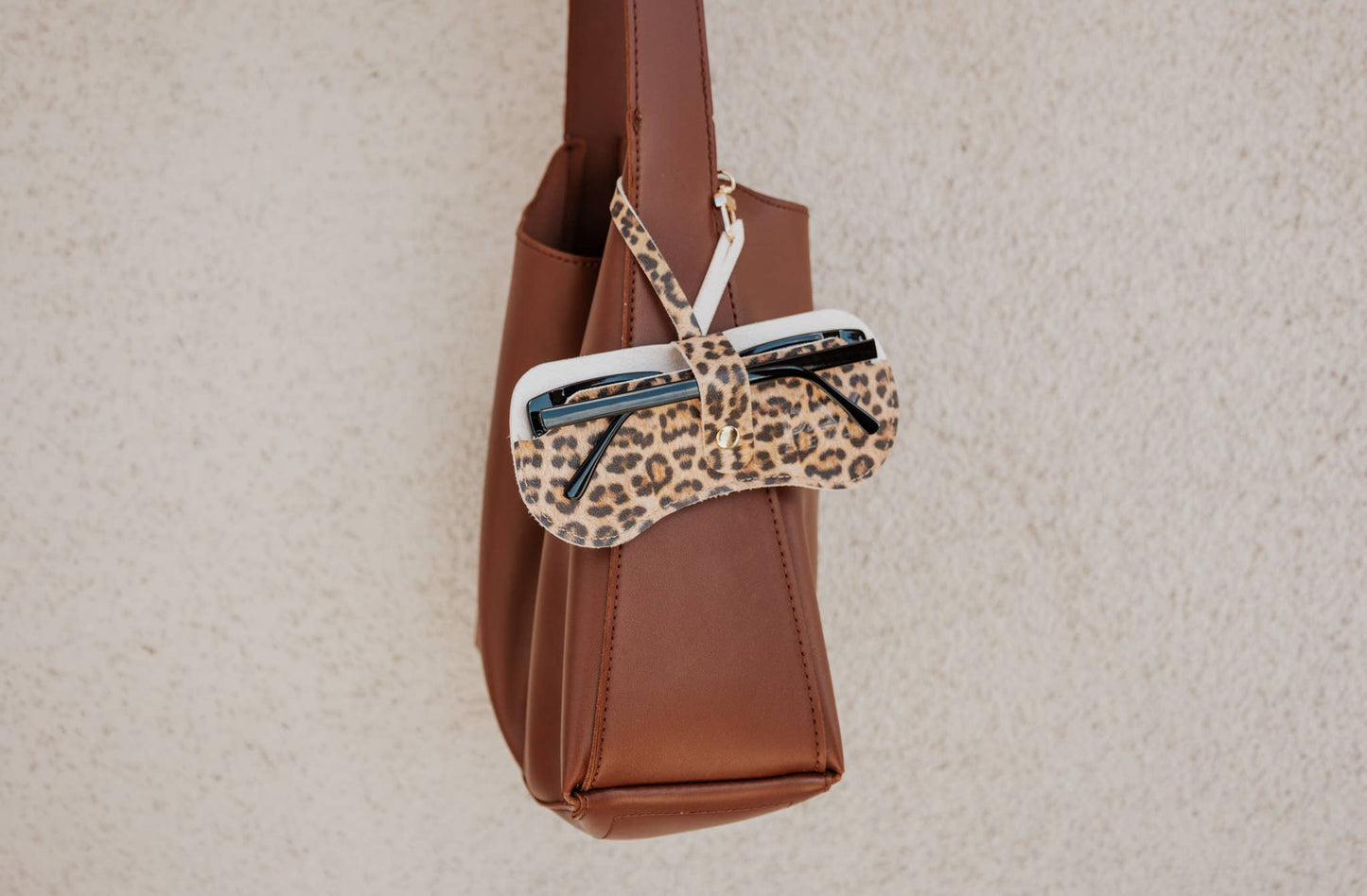 Eyewear Clutch for Sunglasses - Scratch Protection: Black