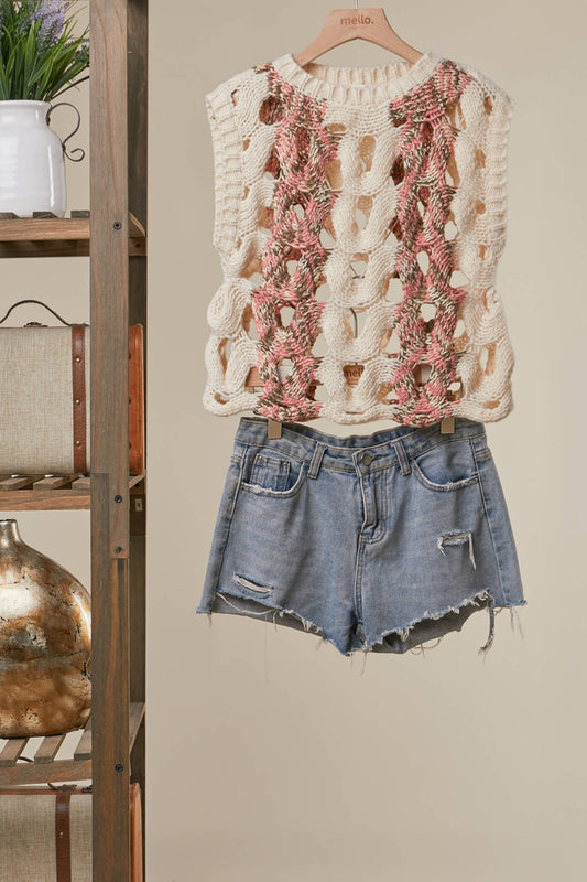 Crochet Knit Top with Floral Appliqué Detailing.: Ivory / S,M,L