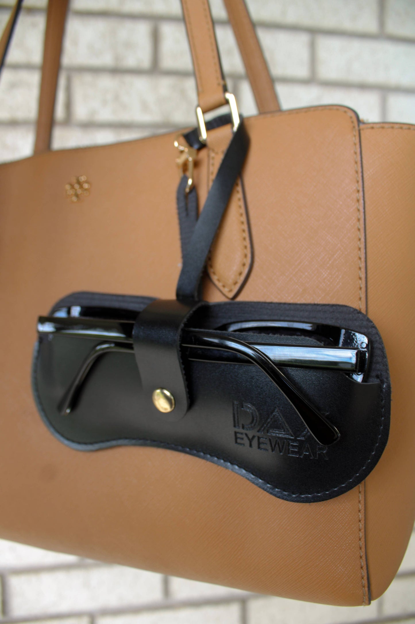 Eyewear Clutch for Sunglasses - Scratch Protection: Hot Pink
