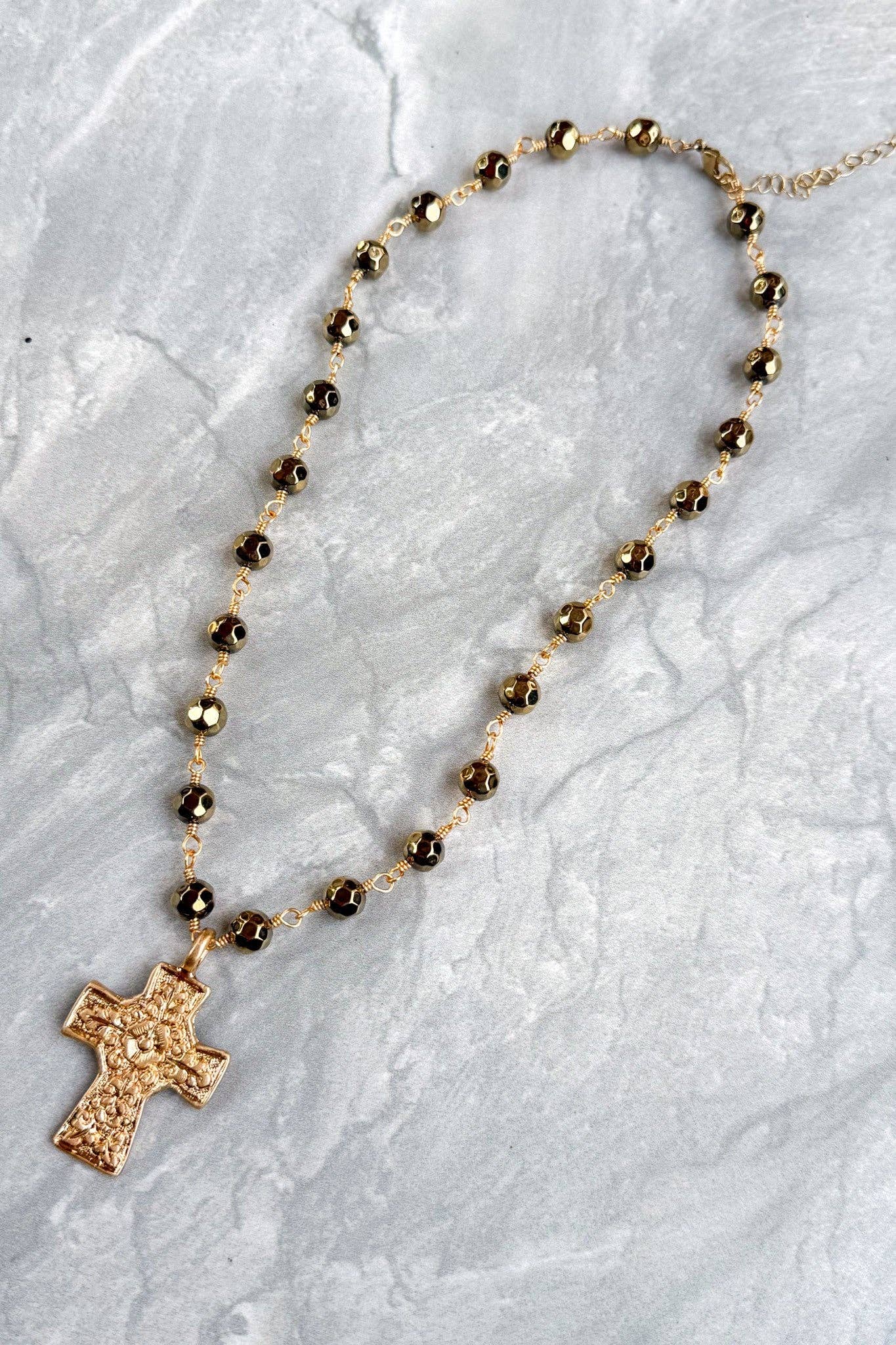 Talus Gold Necklaces: Gold Open Star