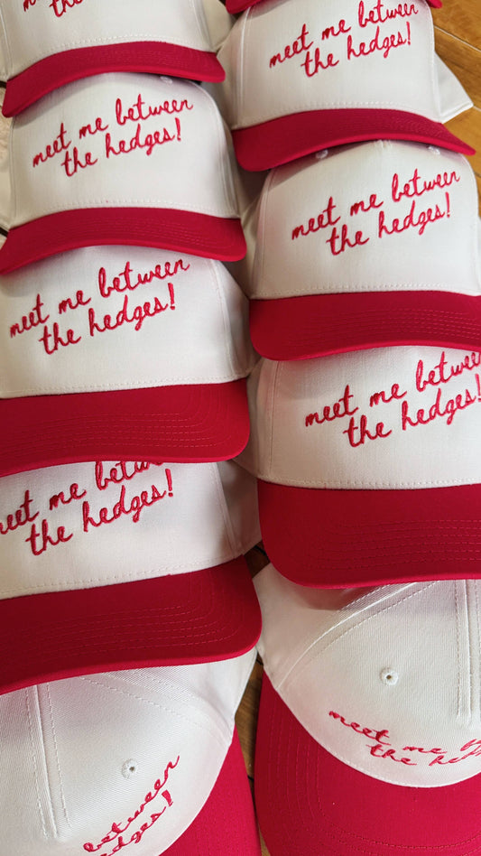 Meet Me Between the Hedges! Canvas Hat