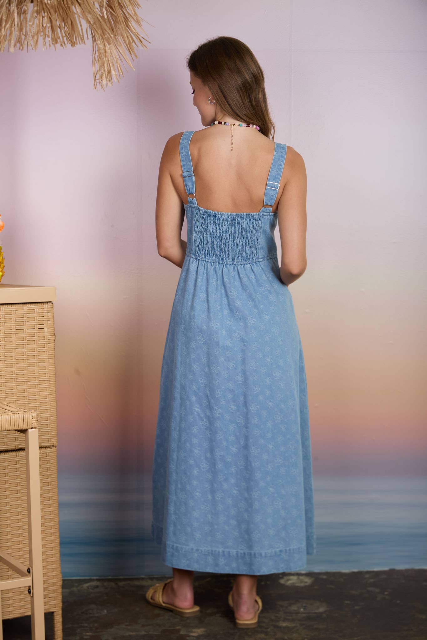 FLORAL DENIM JACQUARD SWEETHEART MIDI DRESS: LIGHT DENIM