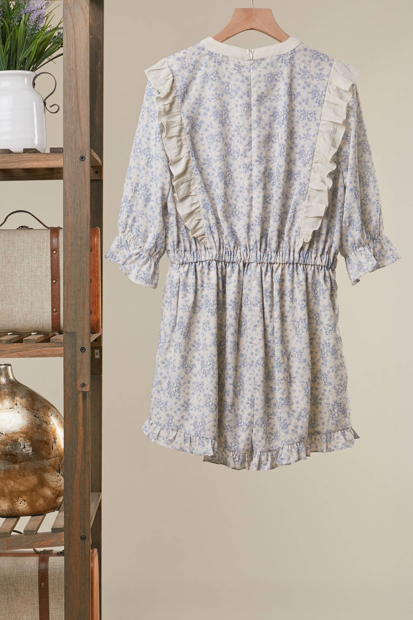 FLORAL LACE PANEL ROMPER: Dusty Sky Blue