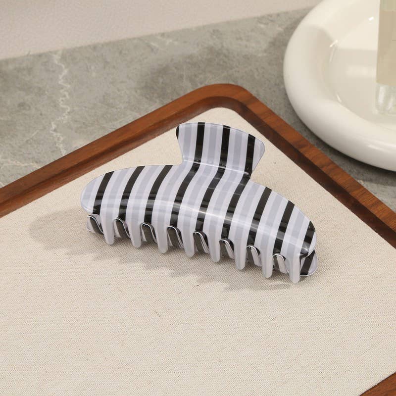 JUMBO STRIPE PLAID OVAL HAIR CLAW CLIPS: Yellow