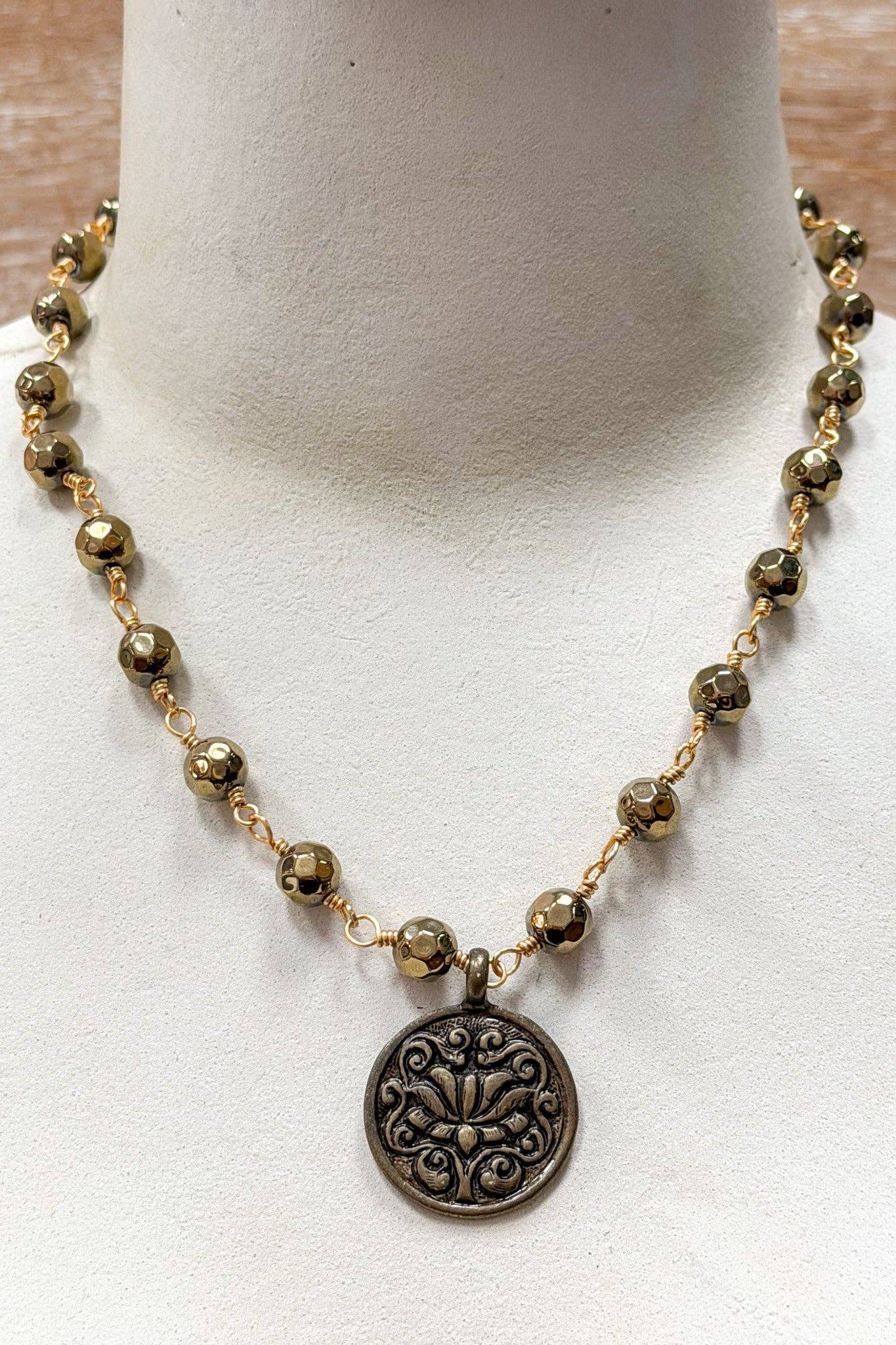 Talus Bronze Necklaces: Bronze Star