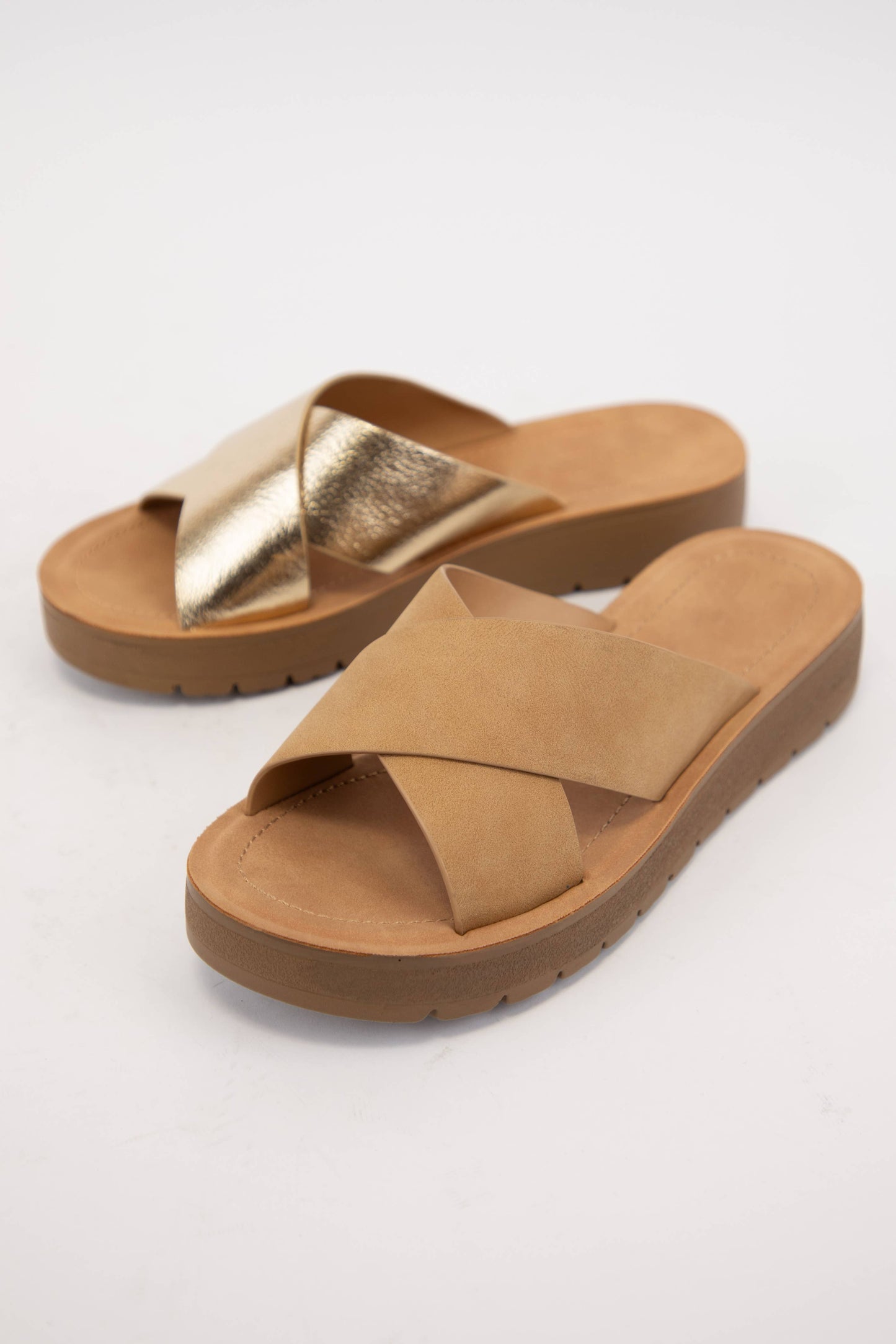 LUCY LIGHT-WEIGHT WEDGE PLATFORM CROSS STRAP SLIDE SANDAL: GOLD