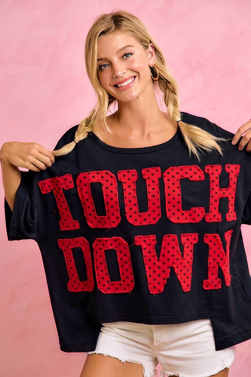 GAMEDAY POLKA DOT PATCHES SHORT SLEEVES TOP: BLACK/RED