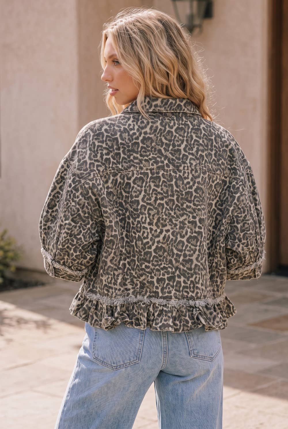 Leopard Print Frayed Ruffle Hem Shirt Jacket: LEOPARD
