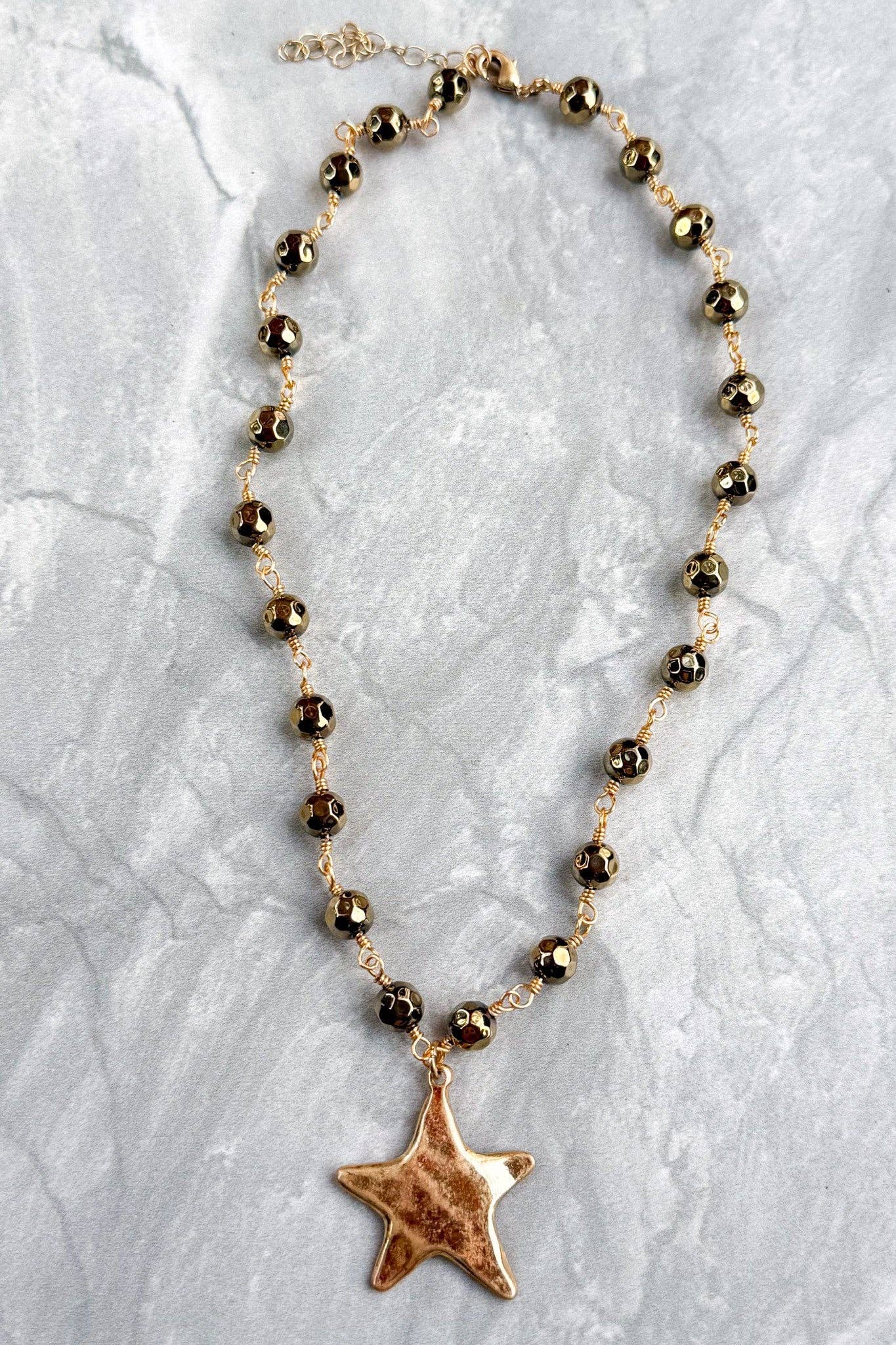 Talus Gold Necklaces: Gold Open Star