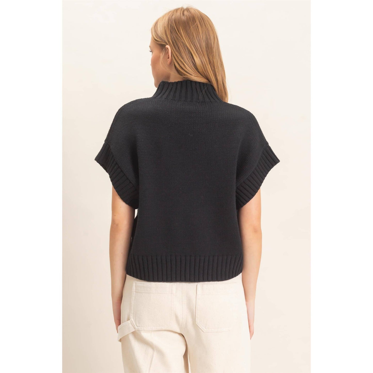 Ribbed Mock Neck Sweater Vest: BLACK