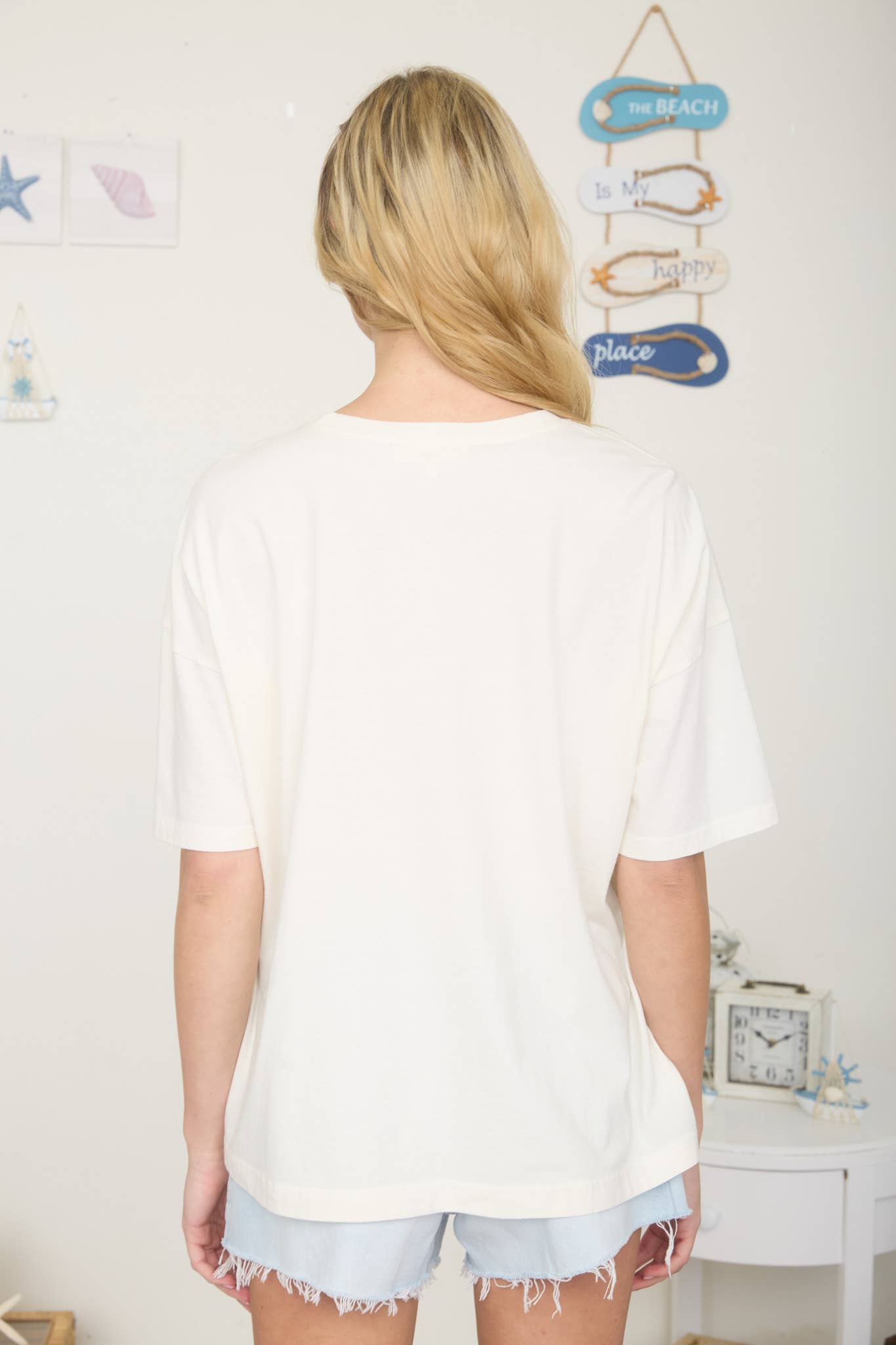 LAKE VIBES SHORT SLEEVE KNIT GRAPHIC T-SHIRT: BUTTER YELLOW