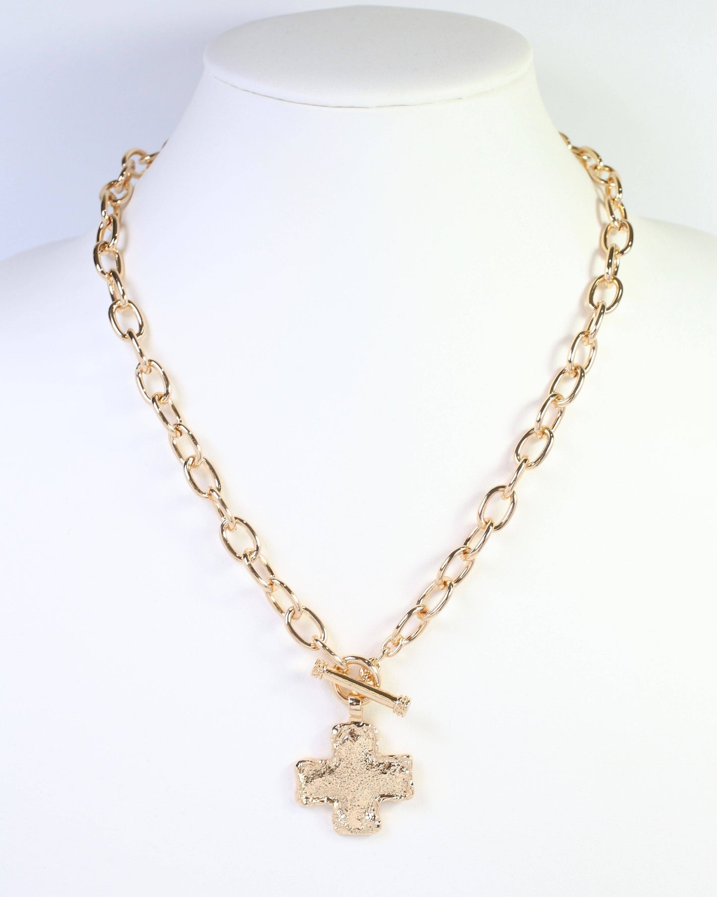Beryl Cross Link Toggle Necklace Gold