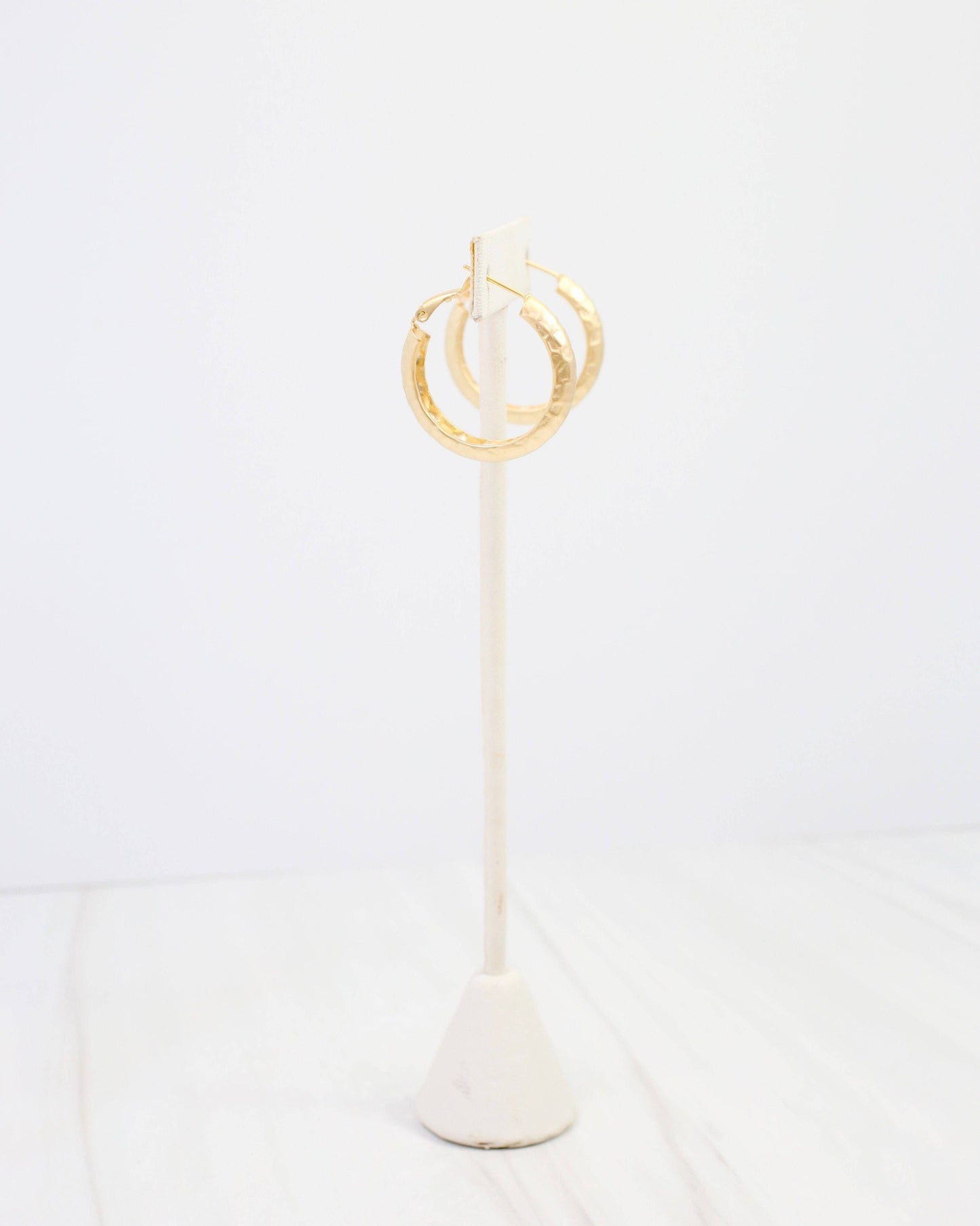 Glassboro Hammered Hoop Earring WR Matte Gold