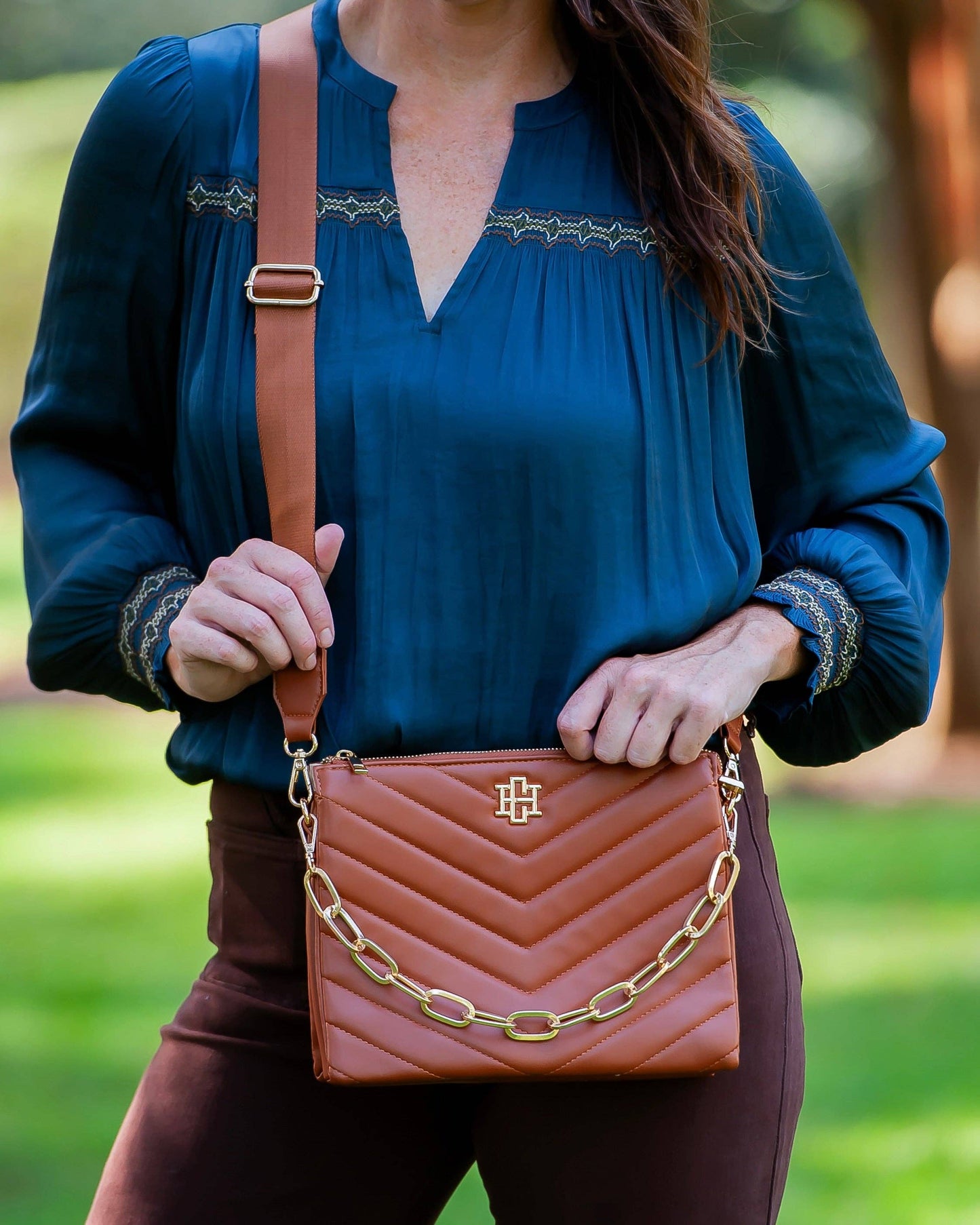 Ariana Crossbody Saddle VQ
