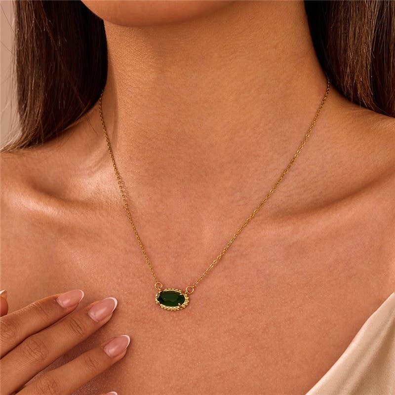 OVAL GEMSTONE CHARM PENDANT NECKLACE | WHITE JADE