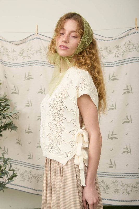 CLIP DOT SHORT SLEEVE SIDE TIE CROCHET SWEATER: CREAM