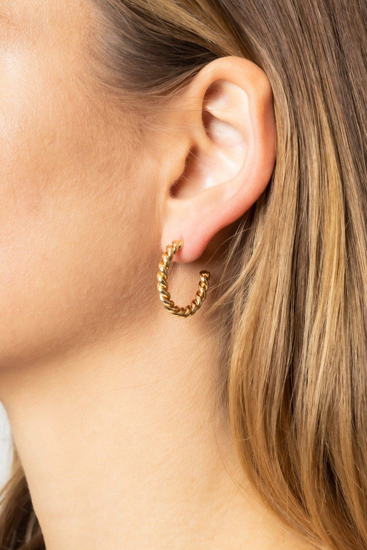 14K Metal Post Hoops: Gold / Large