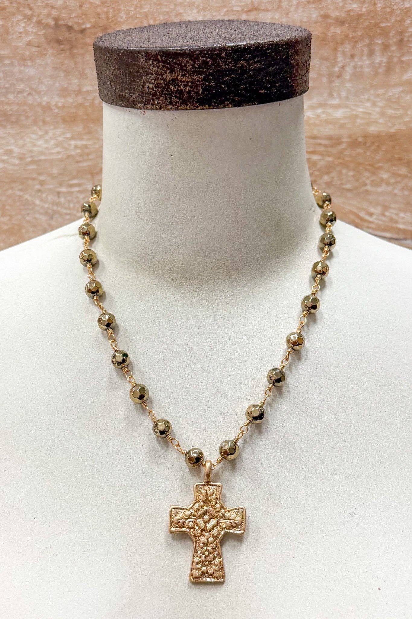 Talus Gold Necklaces: Gold Earth