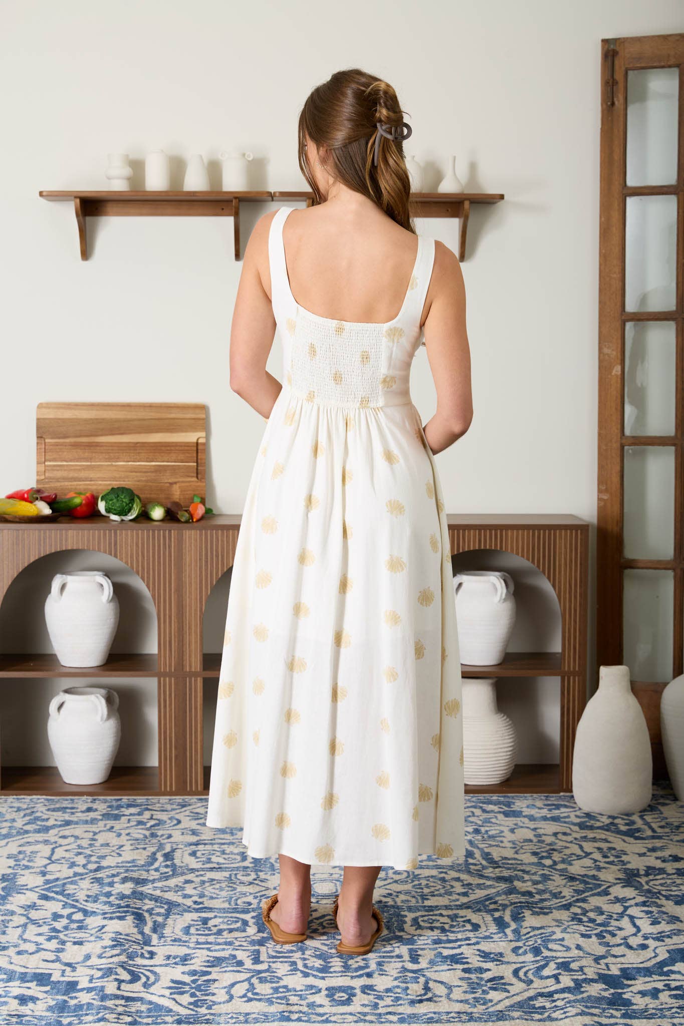 SEASHELL PRINT BUTTON DOWN  SLEEVELESS MIDI DRESS: NATURAL