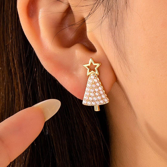 Pearl-Embellished Christmas Tree Stud Earrings | GOLD